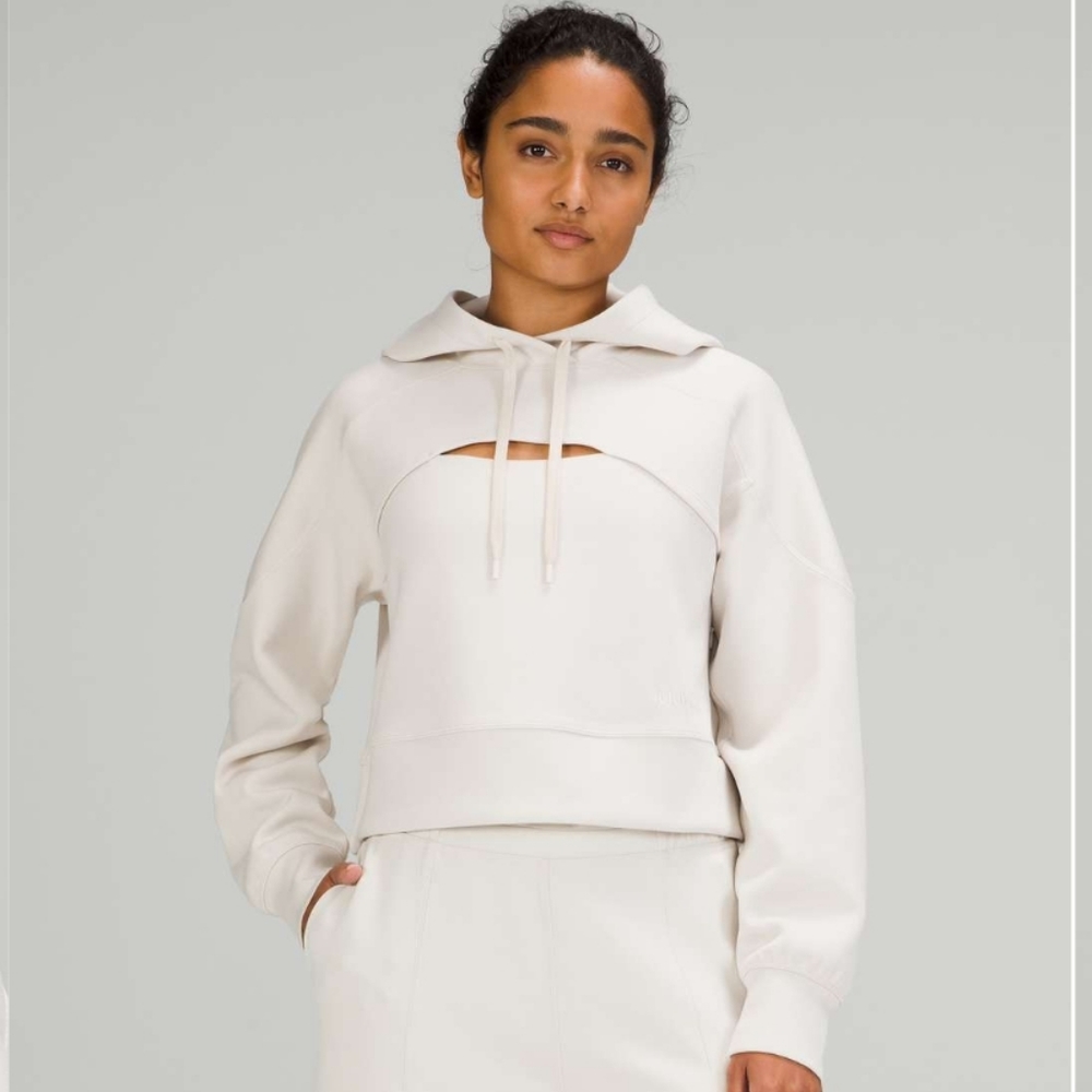 lululemon get centered crop hoodie